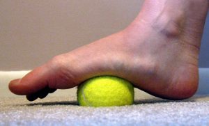 tennis-ball-foot